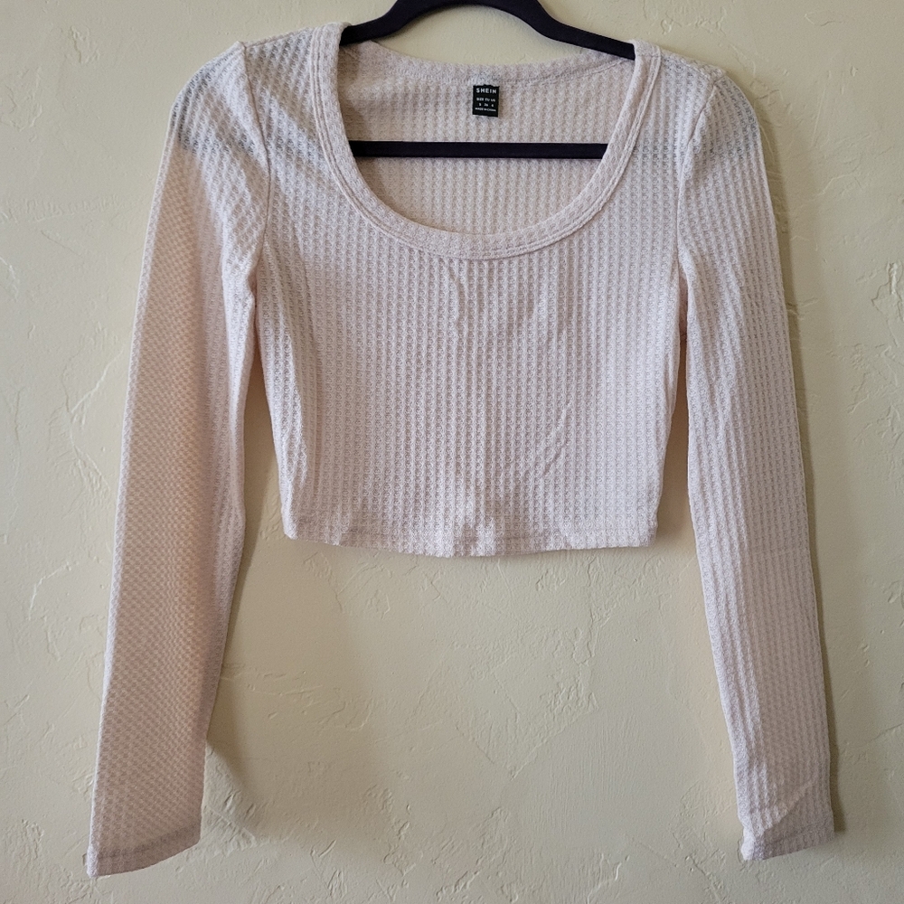 NWOT Women's Cream Long Sleeve Top
